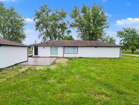 2612 E Michigantown Road Frankfort IN 46041