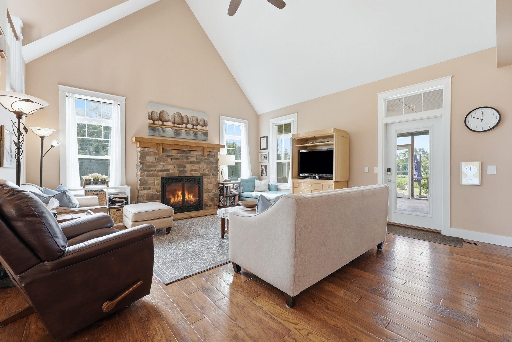 911 Hawthorn Drive Warsaw IN 46582
