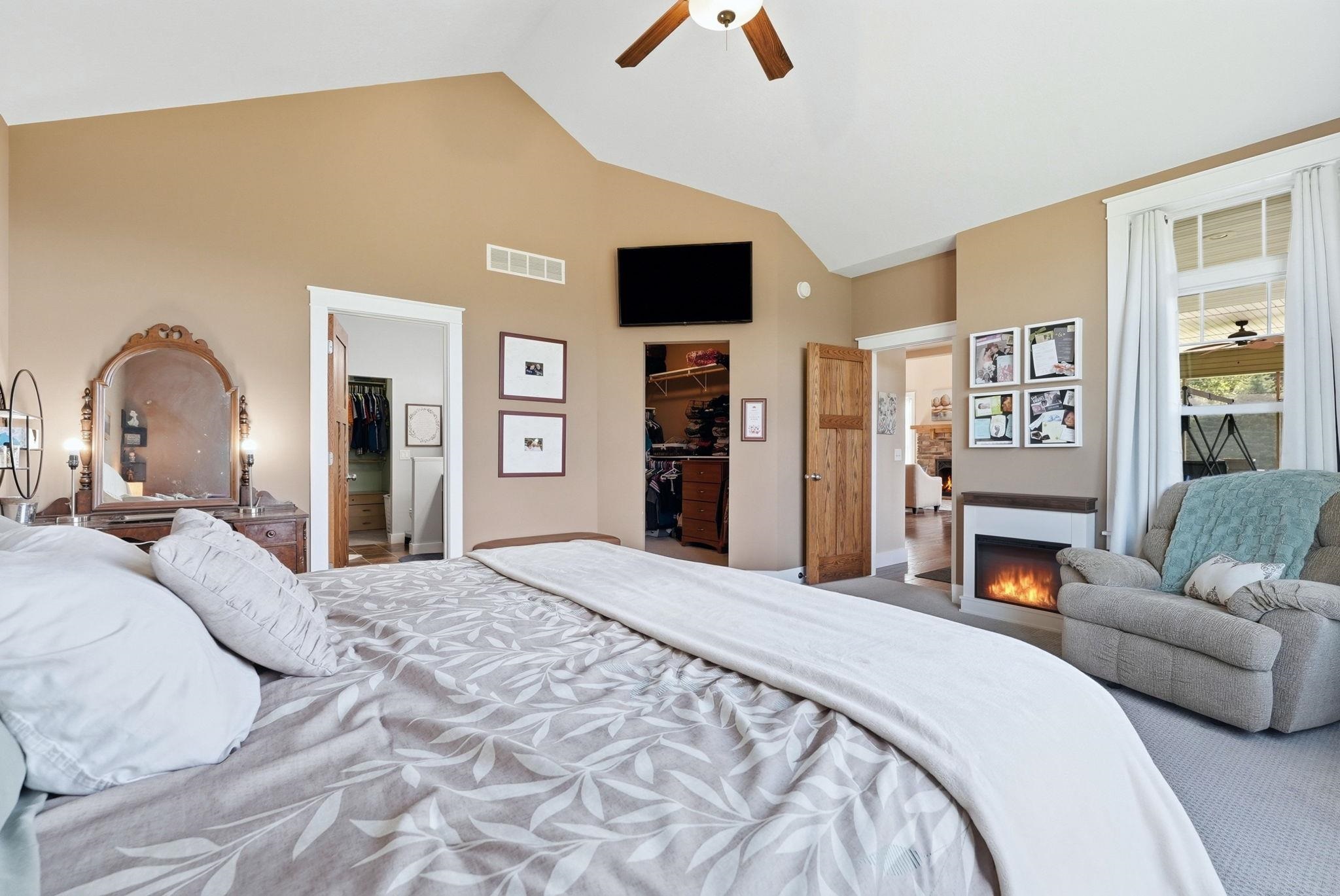 911 Hawthorn Drive Warsaw IN 46582