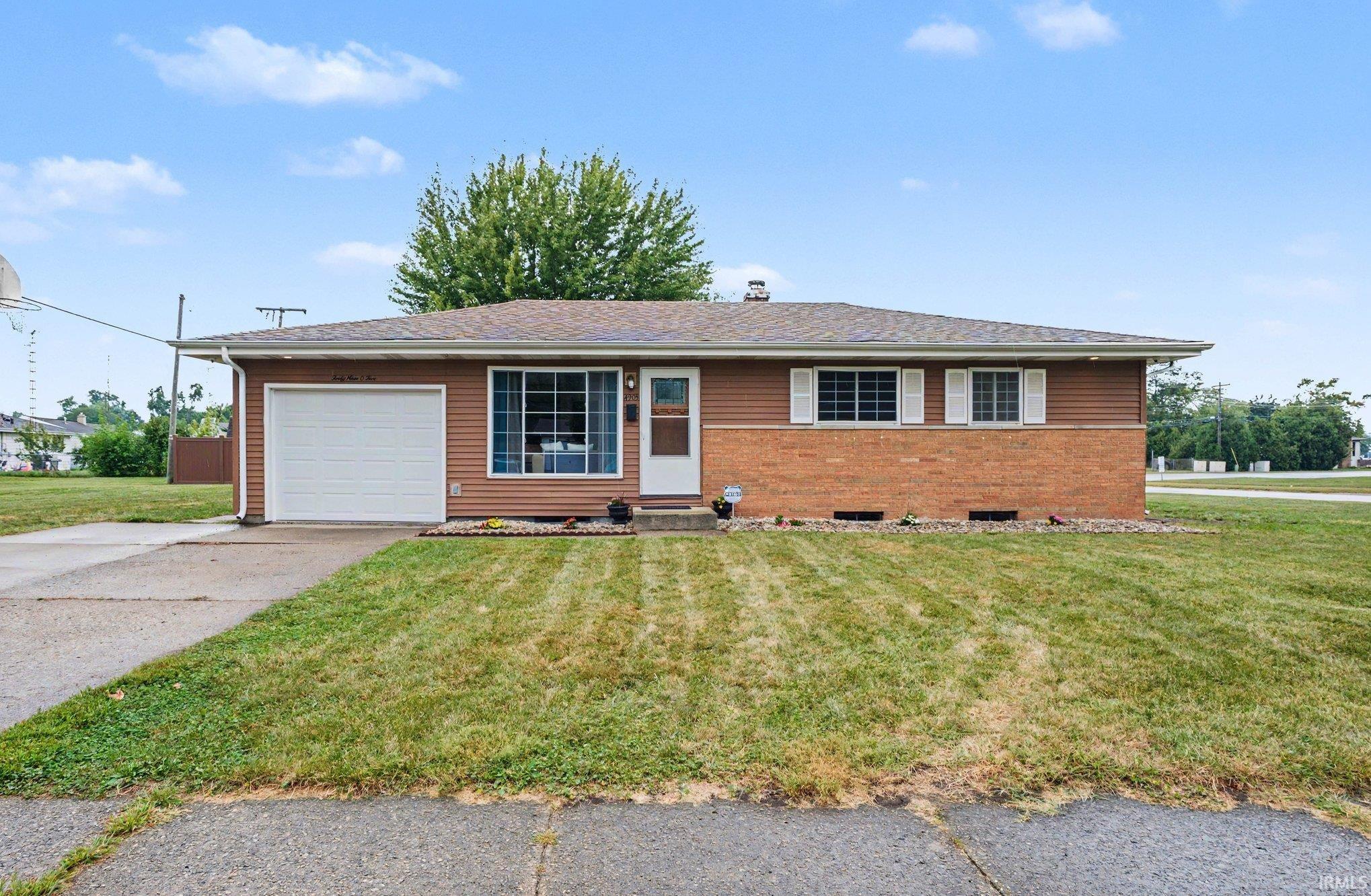 4905 Ford Street South Bend IN 46619