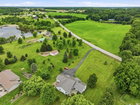 1366 E Us Highway 33 -57 Churubusco IN 46723