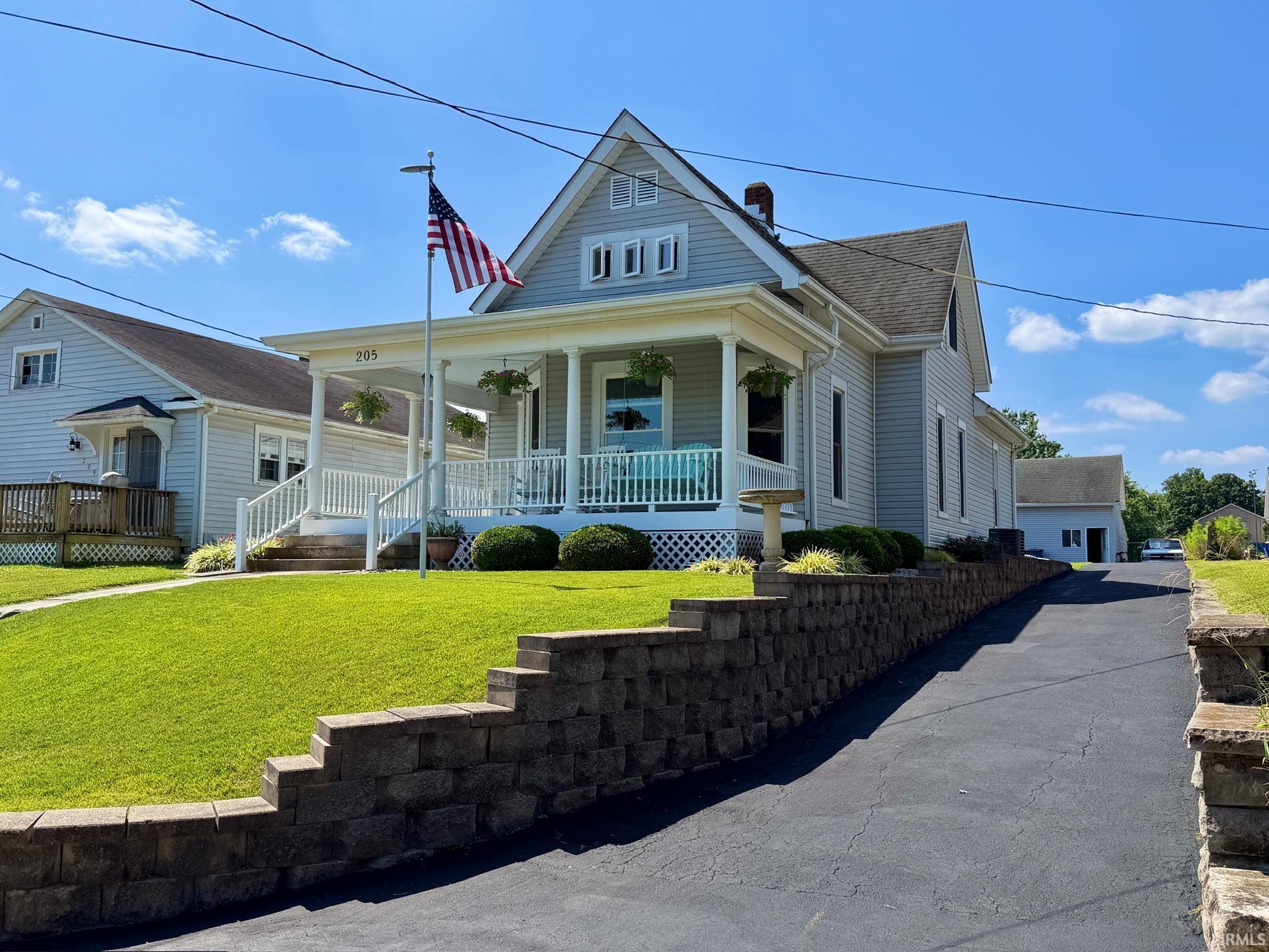 Bedford IN, 205 Lincoln Avenue