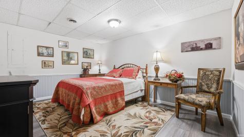 96 S Sassafras Lane New Castle IN 47362