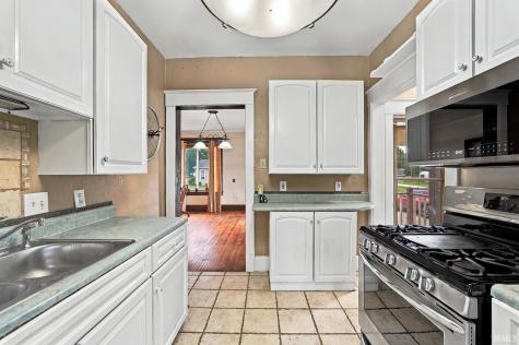 309 E Walnut Street Chalmers IN 47929