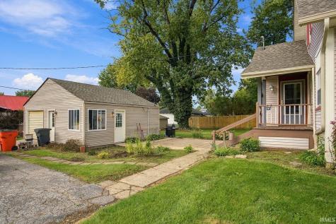 309 E Walnut Street Chalmers IN 47929