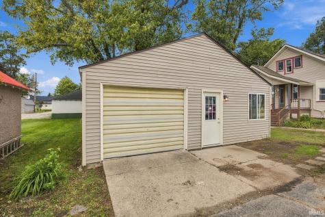 309 E Walnut Street Chalmers IN 47929
