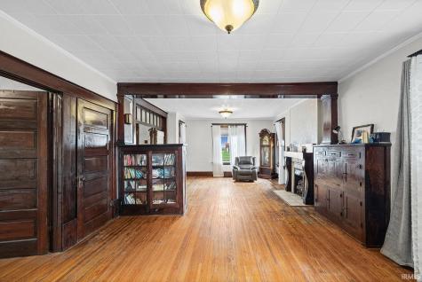 309 E Walnut Street Chalmers IN 47929