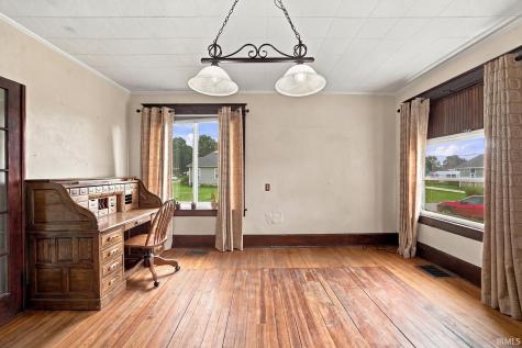 309 E Walnut Street Chalmers IN 47929