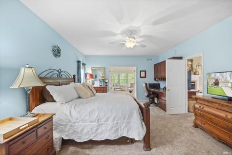 821 Red Oaks Lane Lafayette IN 47909