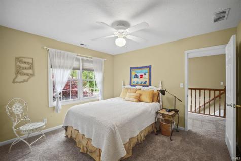 821 Red Oaks Lane Lafayette IN 47909