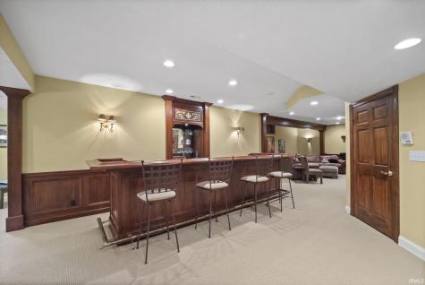 821 Red Oaks Lane Lafayette IN 47909