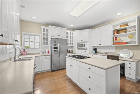 821 Red Oaks Lane Lafayette IN 47909