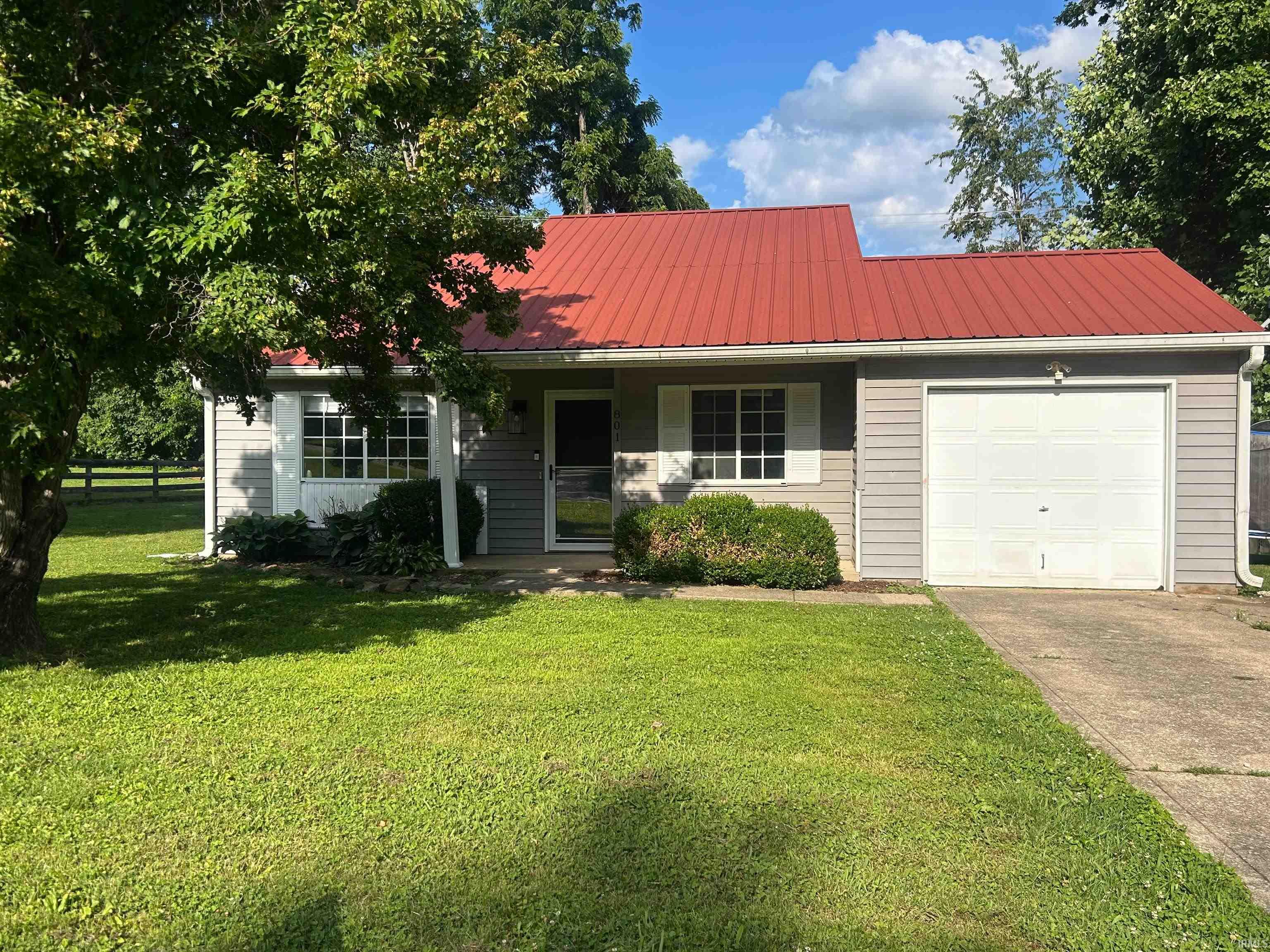 801 N Paddington Way Ellettsville IN 47429