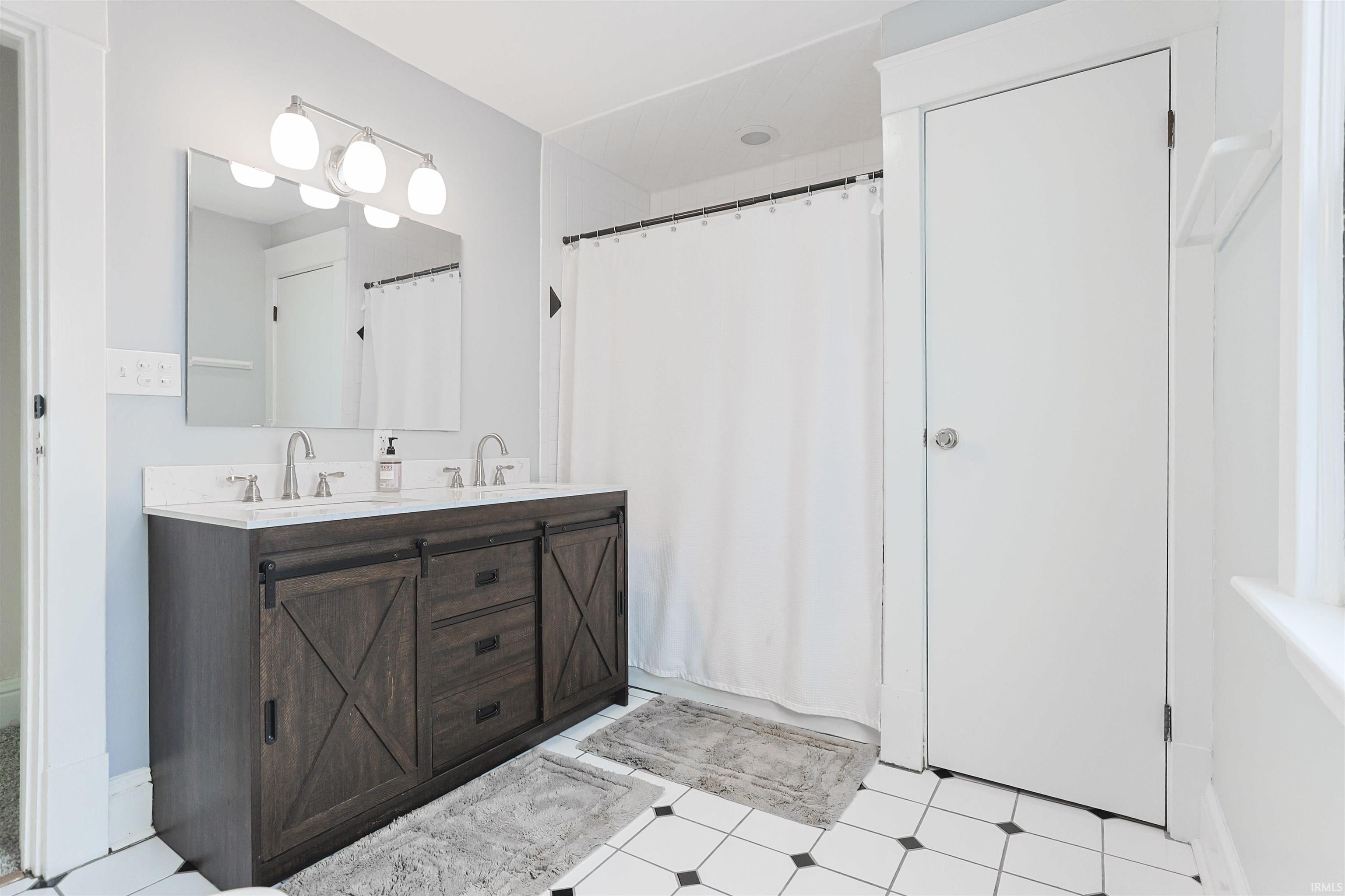 1003 Riverside Drive South Bend IN 46616