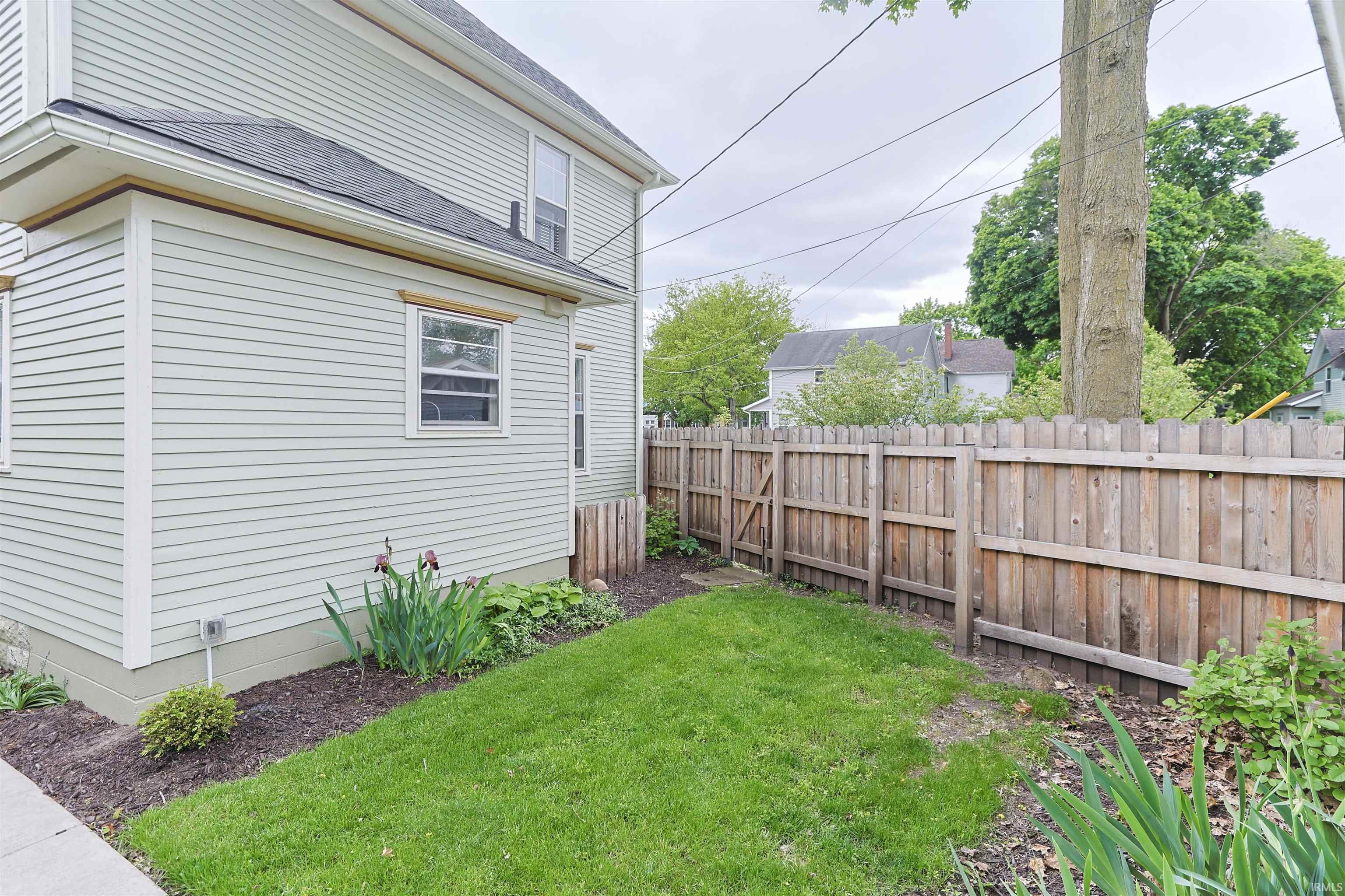 1003 Riverside Drive South Bend IN 46616