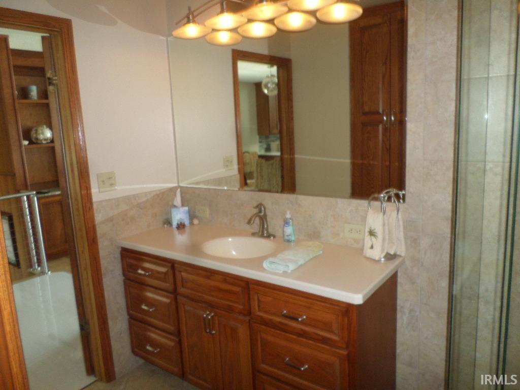 2711 Barrett Road Rochester IN 46975