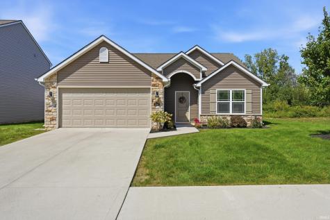 1542 Cuprum Pass Fort Wayne IN 46845