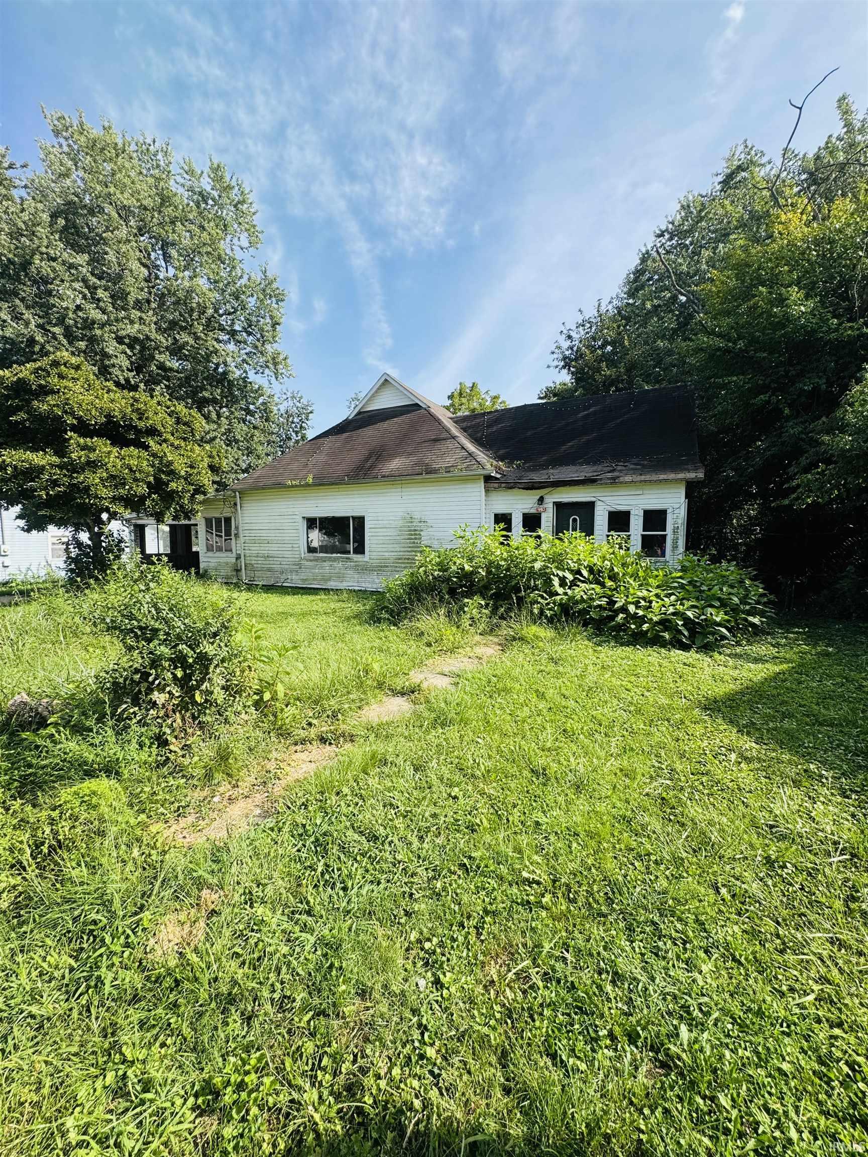 940 Newby Street Mitchell IN 47446