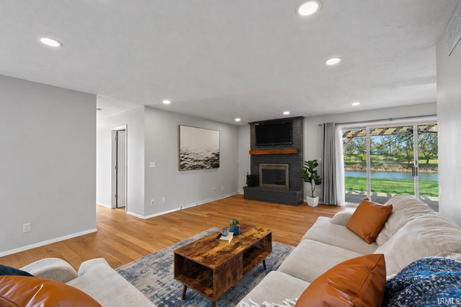 2204 Bluewater Drive Warsaw IN 46580