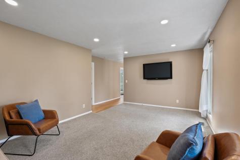 2204 Bluewater Drive Warsaw IN 46580
