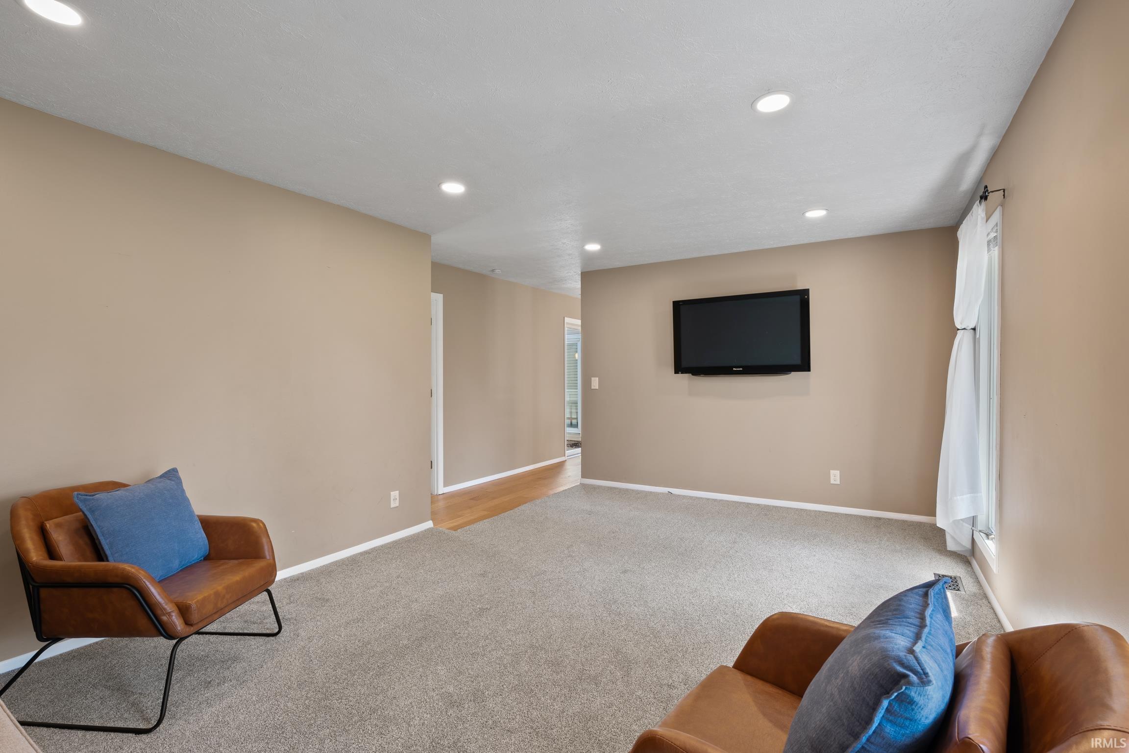 2204 Bluewater Drive Warsaw IN 46580