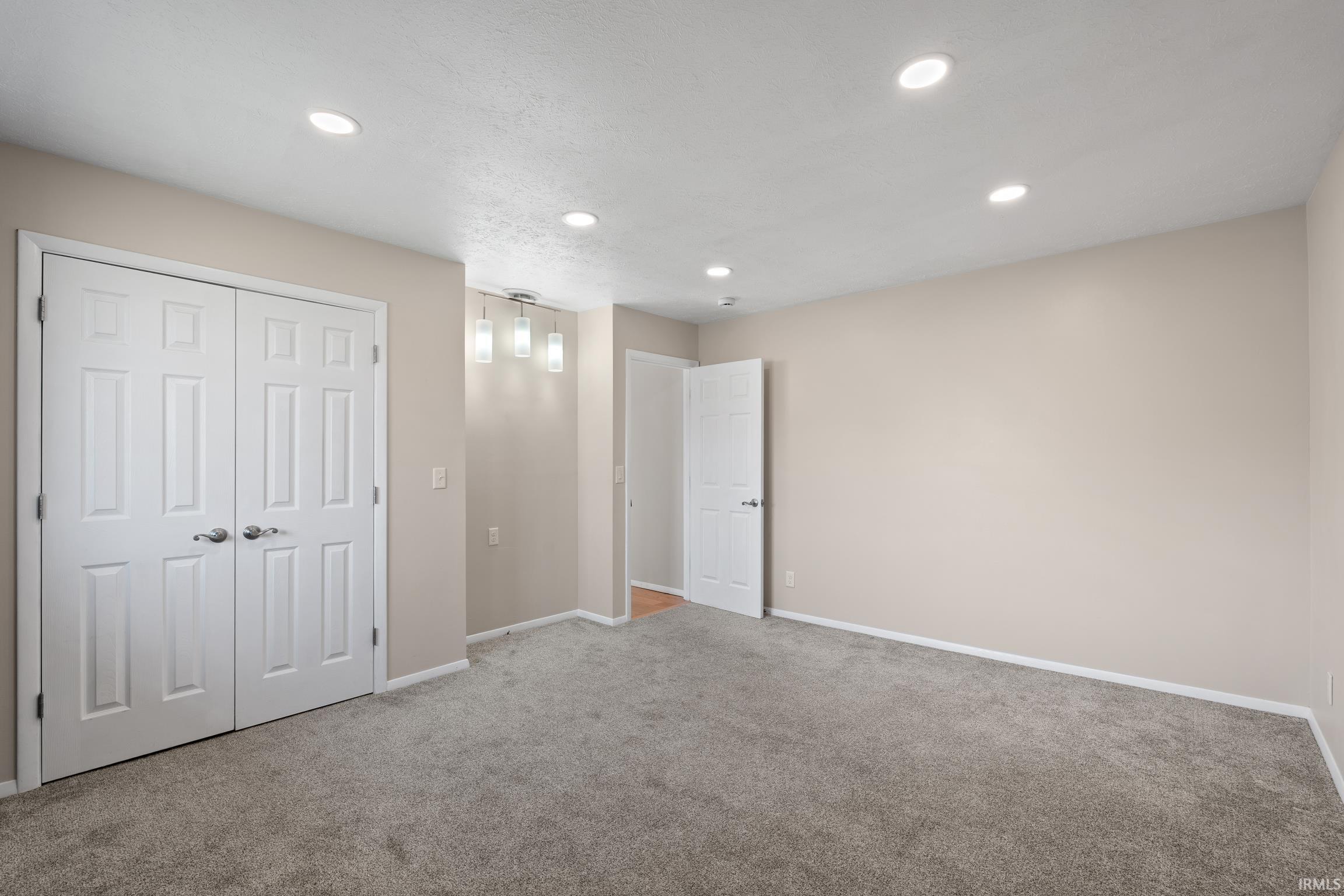 2204 Bluewater Drive Warsaw IN 46580