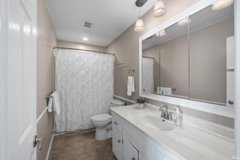 2204 Bluewater Drive Warsaw IN 46580