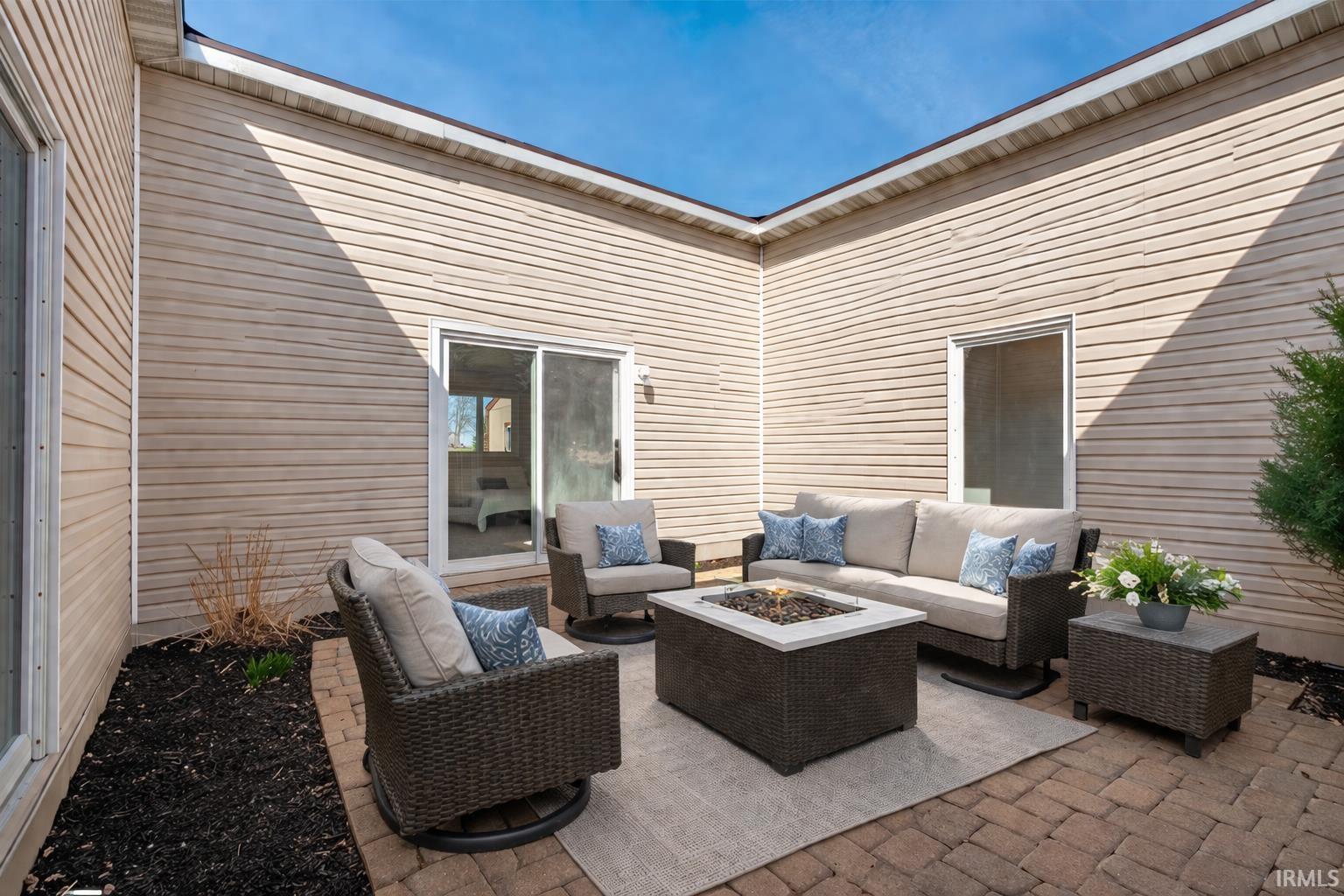 2204 Bluewater Drive Warsaw IN 46580
