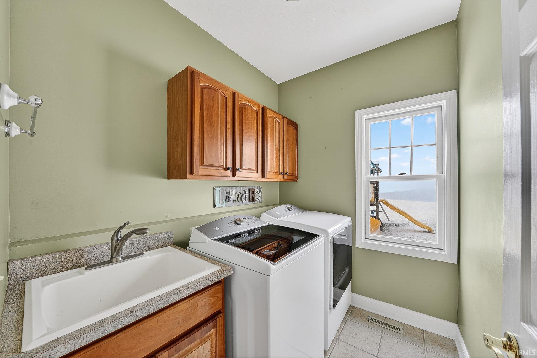 51216 Leeward Point Granger IN 46530