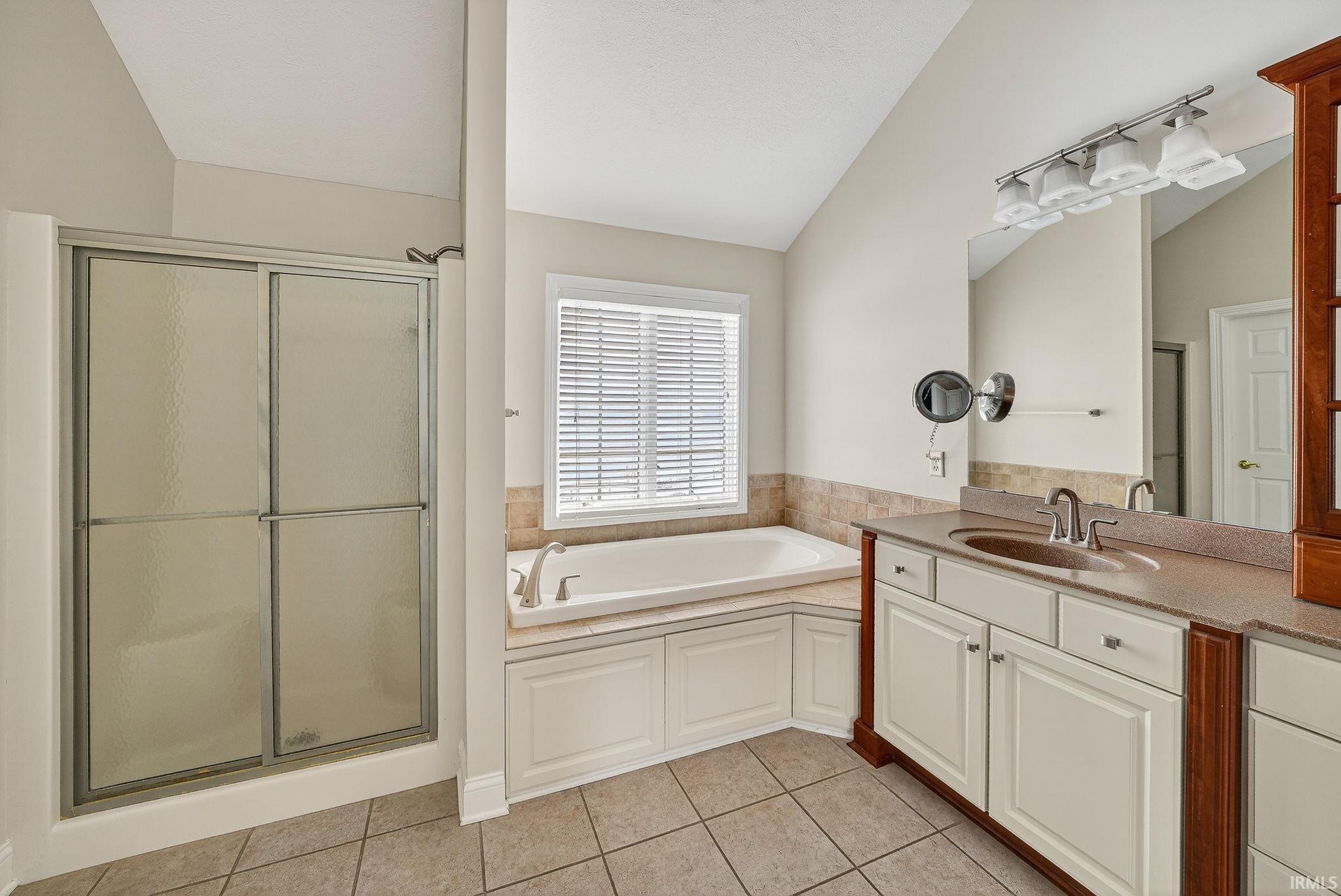 51216 Leeward Point Granger IN 46530