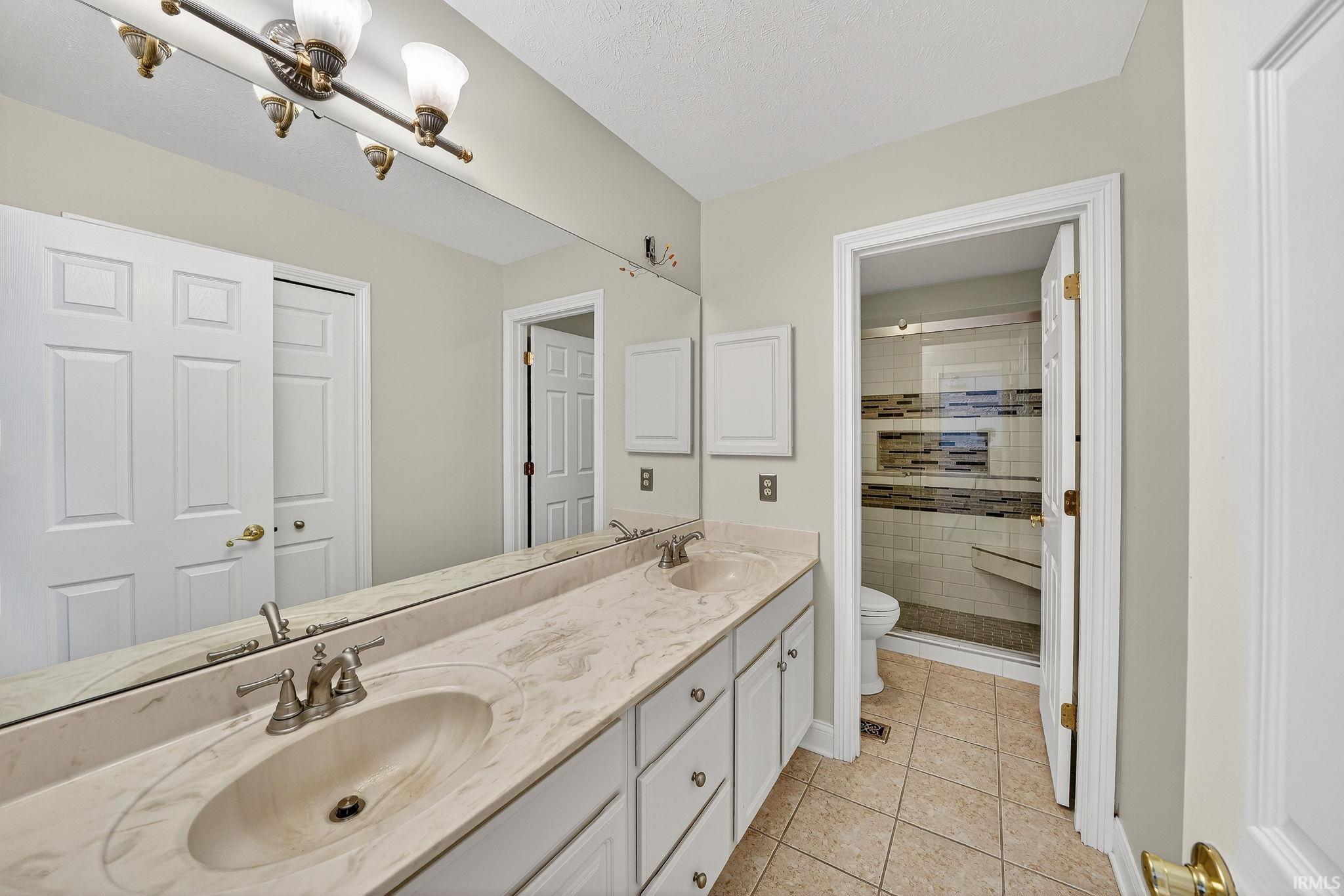 51216 Leeward Point Granger IN 46530