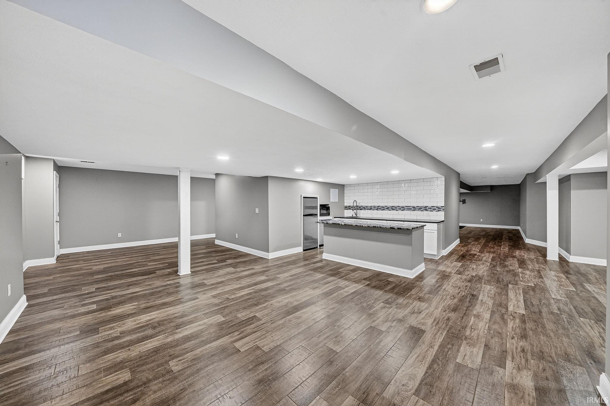 51216 Leeward Point Granger IN 46530
