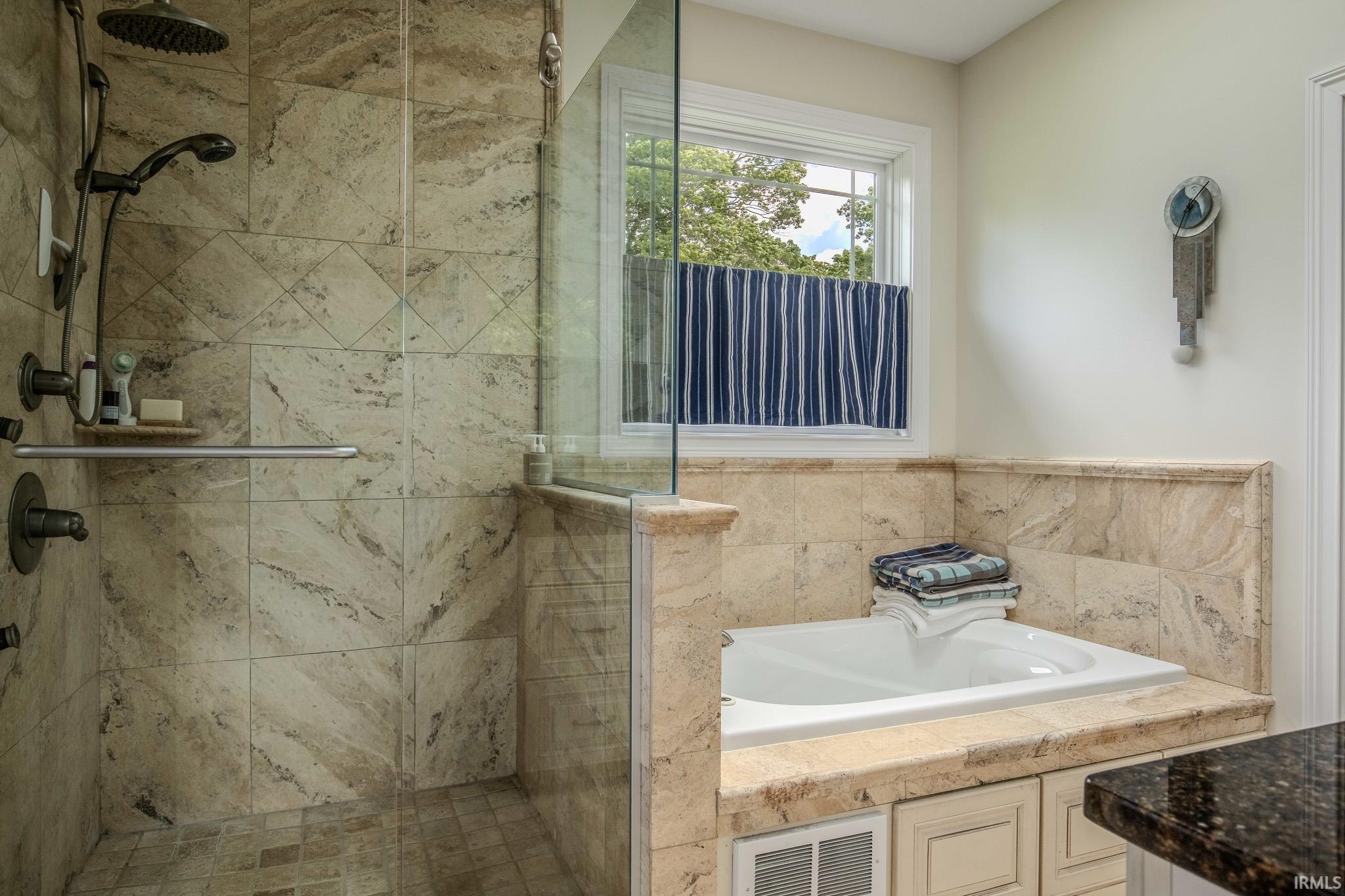 29591 Lakefield Court Elkhart IN 46514