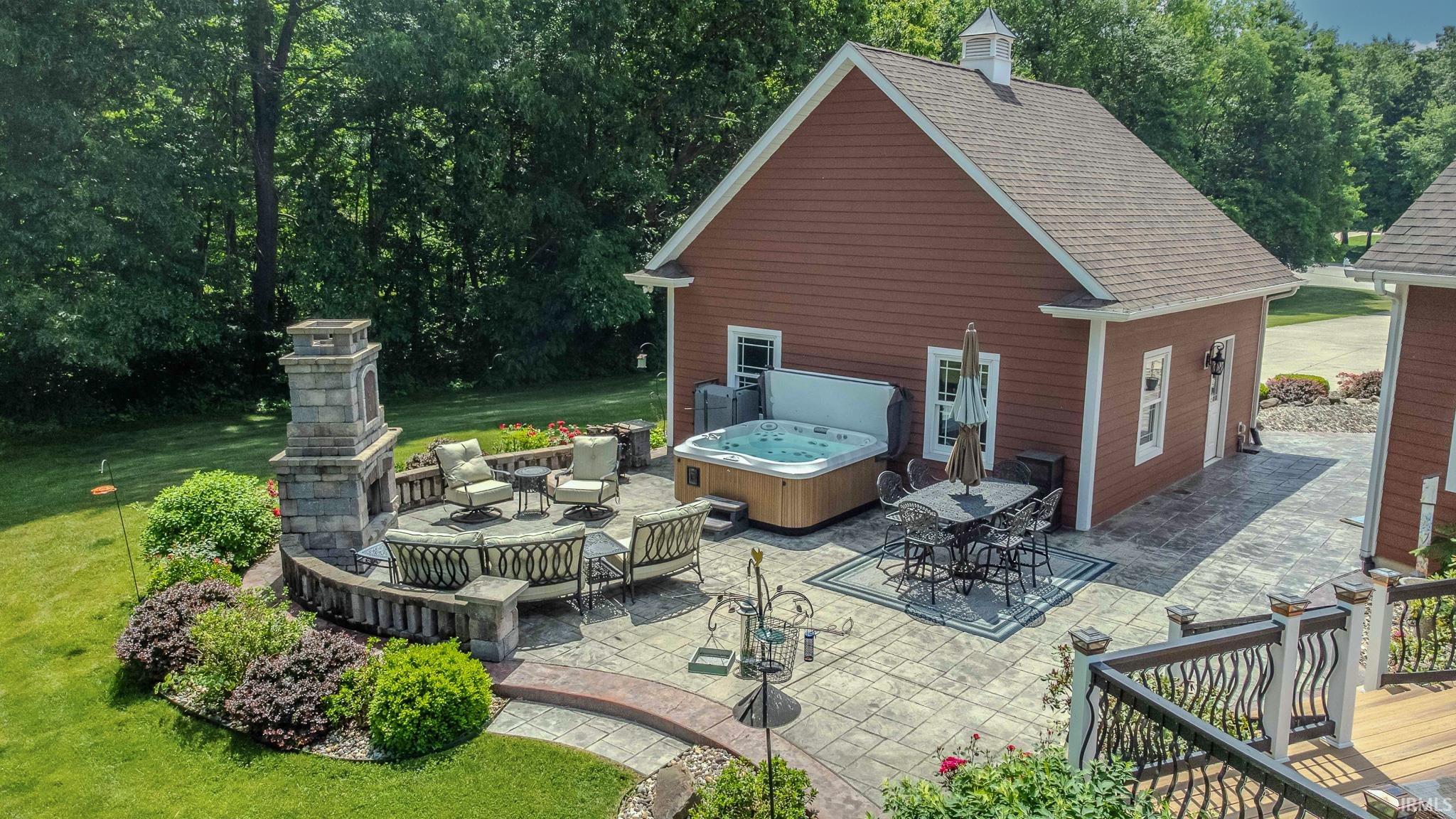 29591 Lakefield Court Elkhart IN 46514