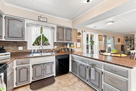 8323 Ramshire Lane Fort Wayne IN 46835