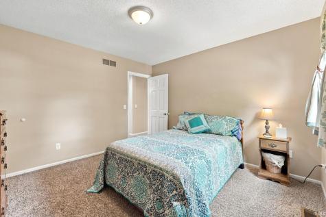 8323 Ramshire Lane Fort Wayne IN 46835