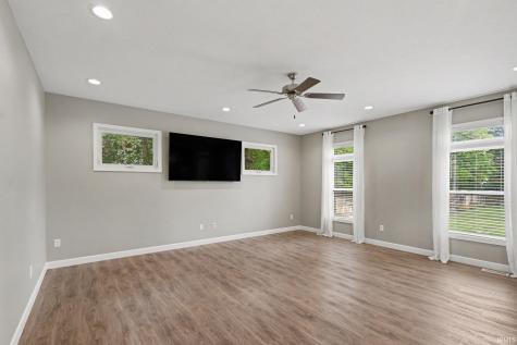 54500 Beech Road Osceola IN 46561