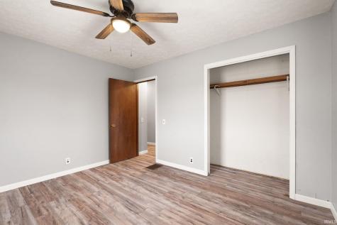 9869 S Honey Creek Road Hardinsburg IN 47125