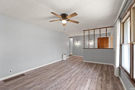 9869 S Honey Creek Road Hardinsburg IN 47125