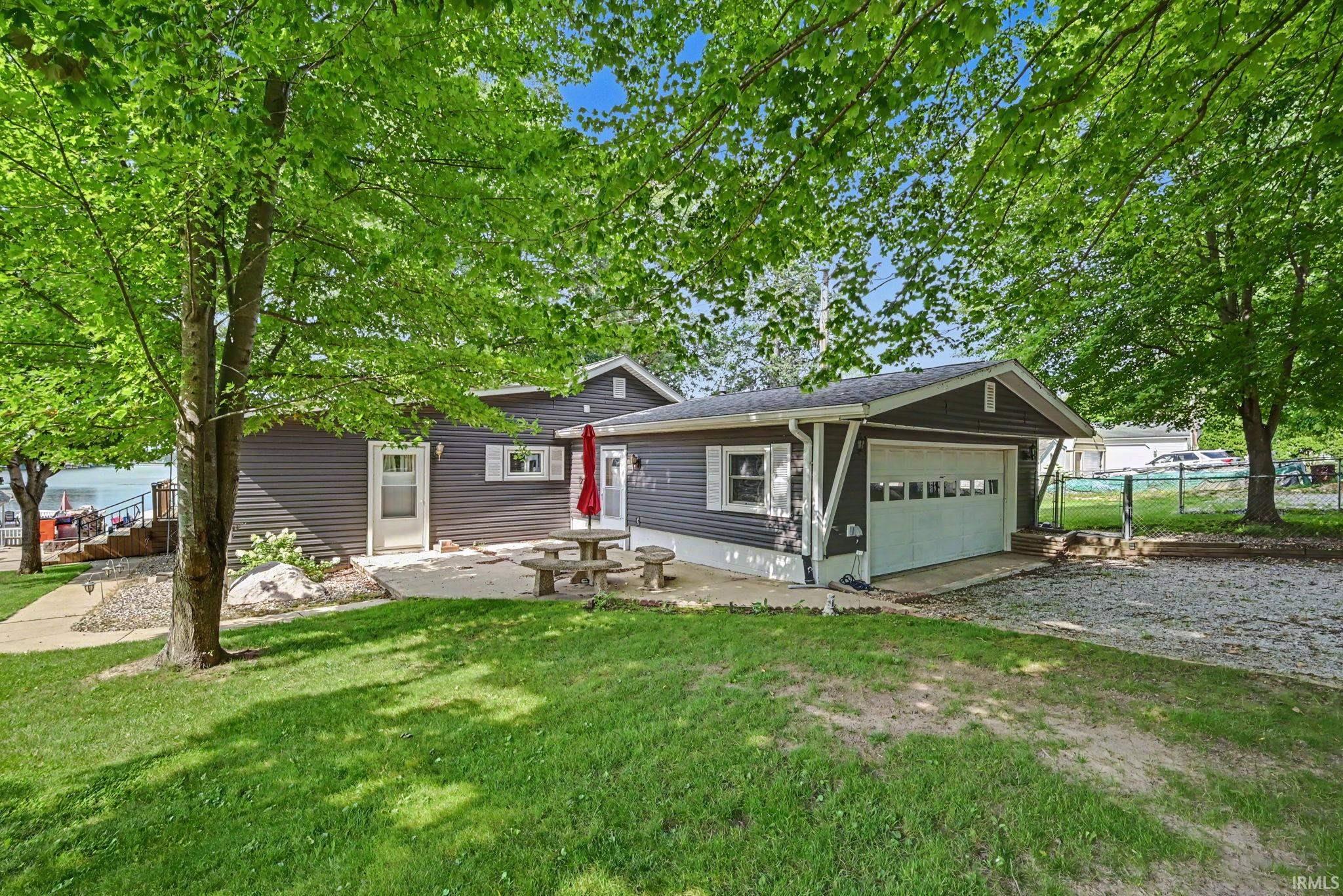 3097 E Stahl Road Monon IN 47959