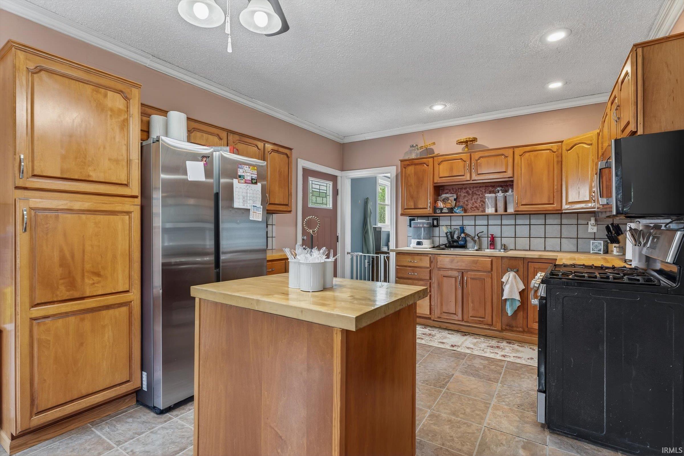 314 Roosevelt Road Walkerton IN 46574