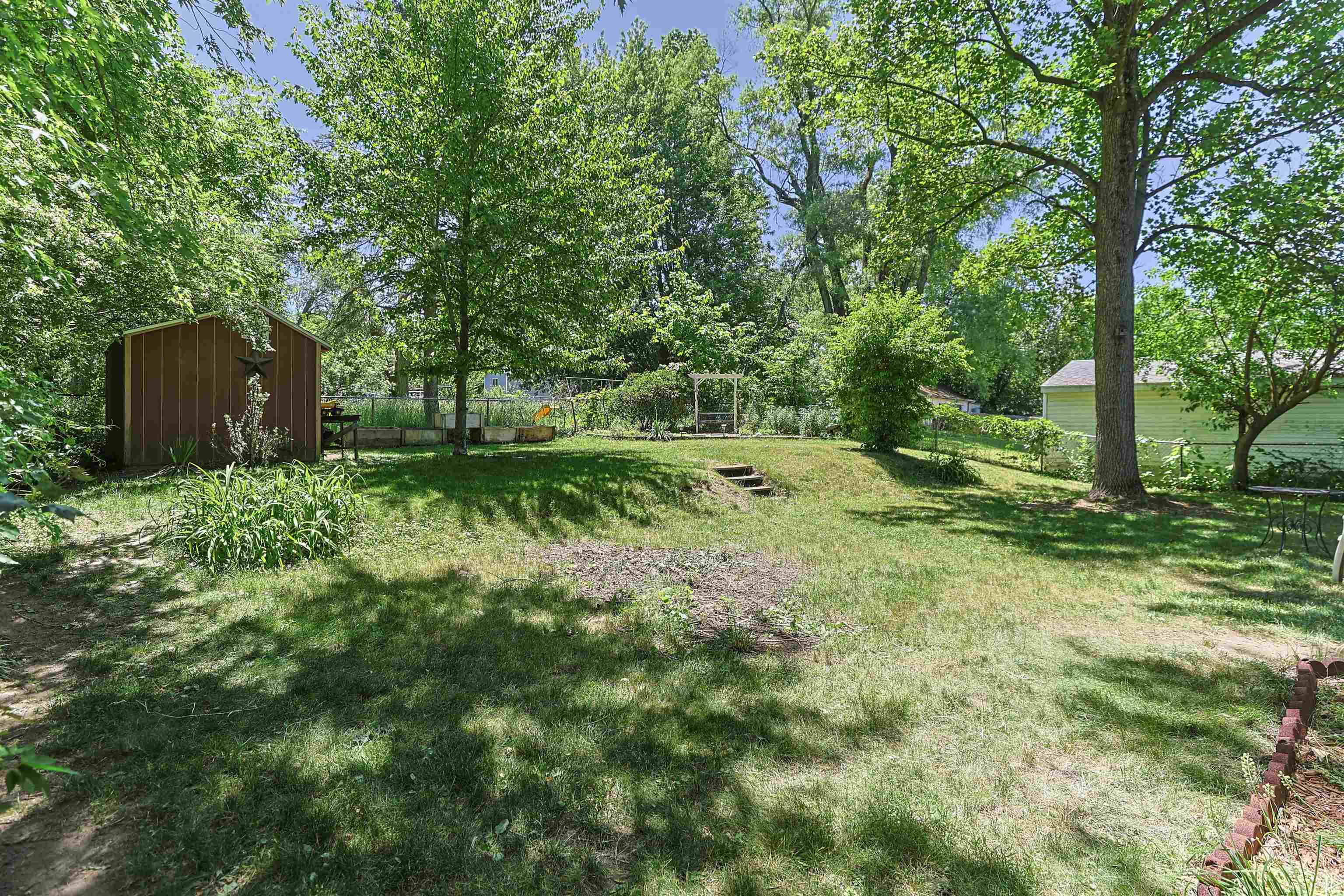 2116 Pershing Street South Bend IN 46628