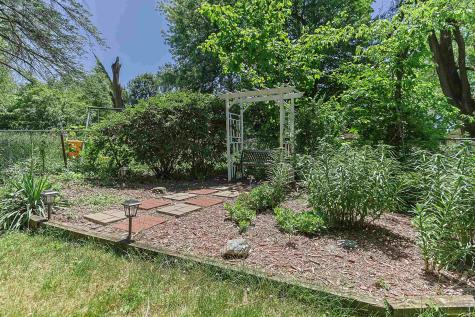 2116 Pershing Street South Bend IN 46628