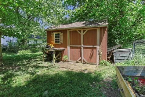 2116 Pershing Street South Bend IN 46628