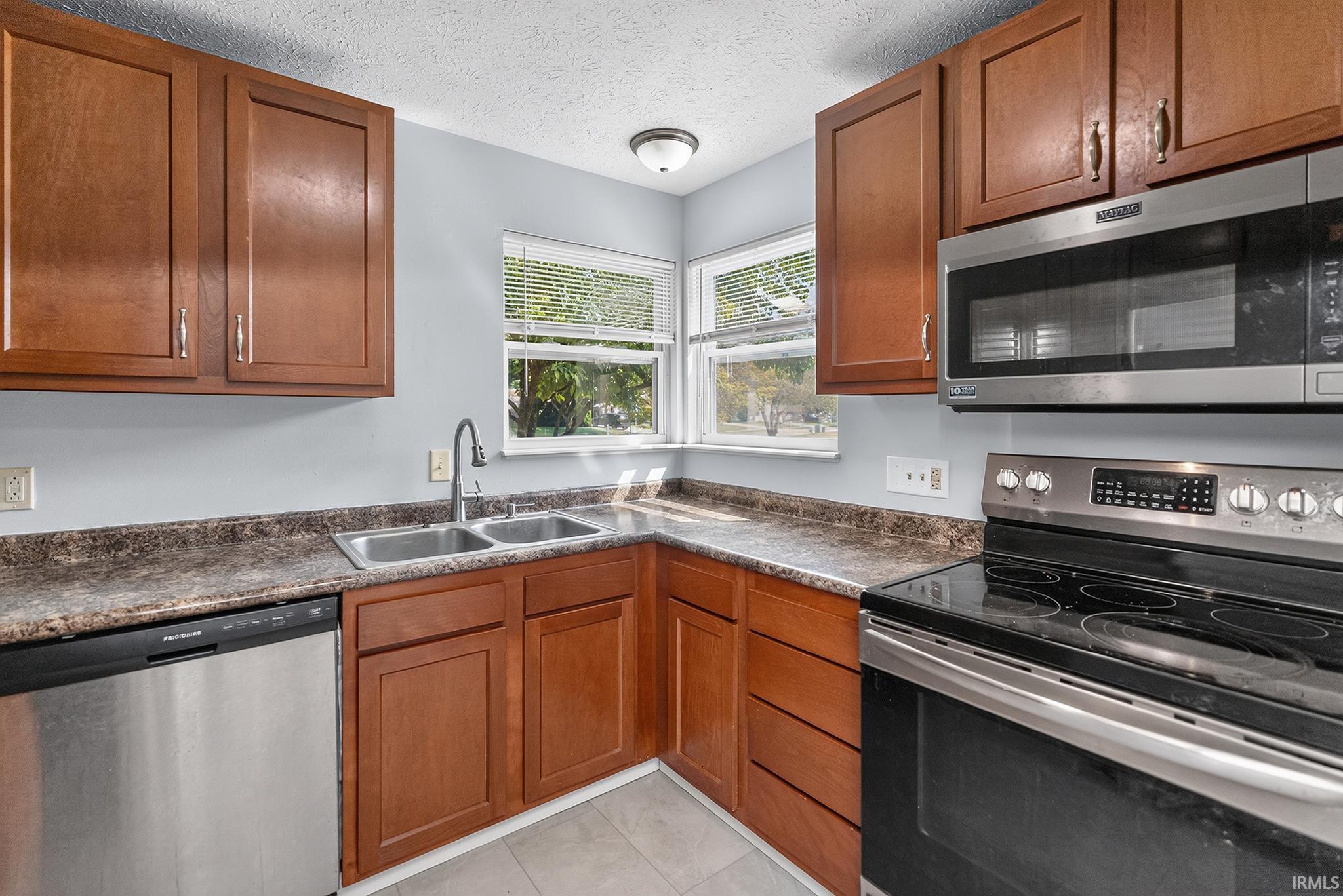 3601 Naples Court Elkhart IN 46514