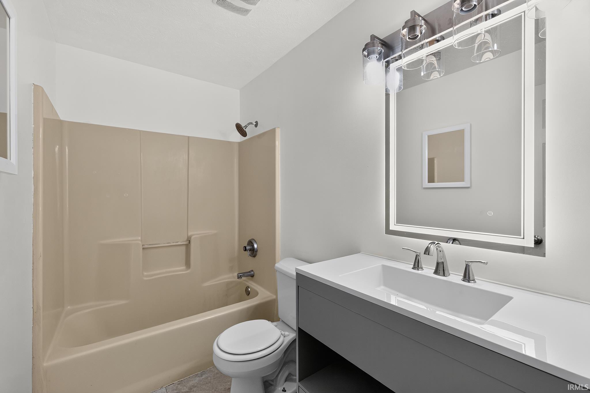 3601 Naples Court Elkhart IN 46514
