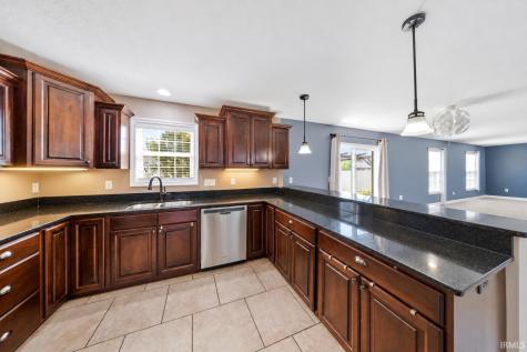 8825 Hartwell Drive Evansville IN 47725
