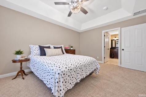 8825 Hartwell Drive Evansville IN 47725