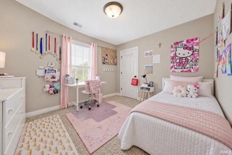 8825 Hartwell Drive Evansville IN 47725