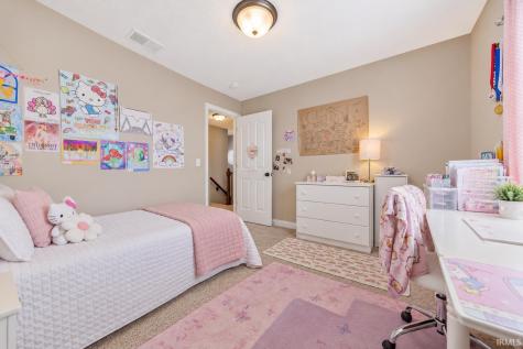 8825 Hartwell Drive Evansville IN 47725